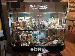 1990 Hummel Store Display Case, Beautiful Solid Case With 2 Locking Doors