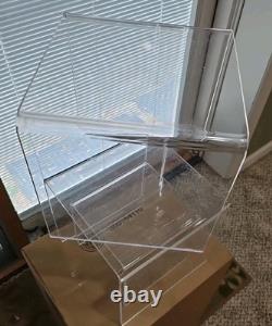 5 Piece Set Of Vintage Lucite Clear Acrylic U Cubes Riser Retail Store Display