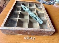 Antique Hunt Round Pointed Pens Wood & Glass Advertising Store Display Case