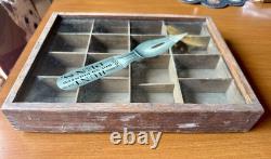 Antique Hunt Round Pointed Pens Wood & Glass Advertising Store Display Case
