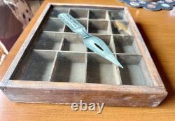 Antique Hunt Round Pointed Pens Wood & Glass Advertising Store Display Case
