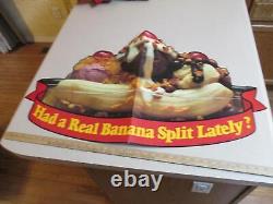 Baskin Robbins ice cream 1984 REAL BANANA SPLIT glass dish store display sign LG