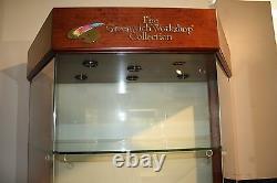 Enclosed Glass Retail Store Display Case