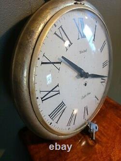 Key Wind United Clock Co Brass & Glass Works! Jewelry Store Display