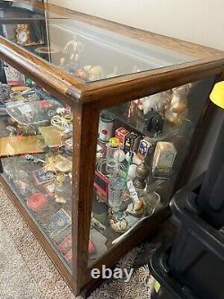 Large Vintage Display Case With Light, 2 Glass Shelves + Bottom, Pickup Only