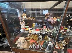 Large Vintage Display Case With Light, 2 Glass Shelves + Bottom, Pickup Only