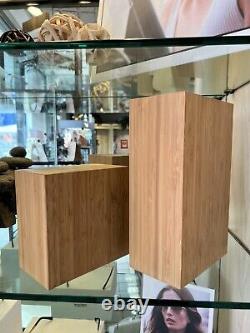 Matsuda Display 2 Stands Showcase