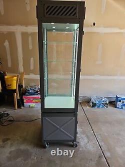 Oakley 4.0 Single Wide Eyewear / Sunglasses Display Case