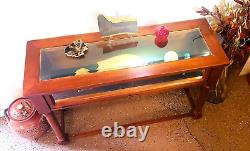 PETITE VINTAGE DISPLAY TABLE with Interior LIGHTING for Collectibles. Very Nice