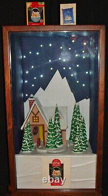 Rare! Hallmark Animated Store Display 1991 Bringing Home The Tree + Ornaments