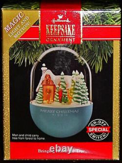 Rare! Hallmark Animated Store Display 1991 Bringing Home The Tree + Ornaments