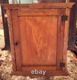 SMALL GUM OAK & GLASS STORE DISPLAY CASE POSSIBLY ADAMS PEPSIN GUM With3 SHELVES