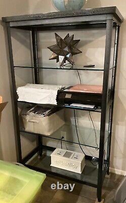 Smith & Hawken Iron Etagere Hammered Finish Glass Shelves Store Display Pick Up