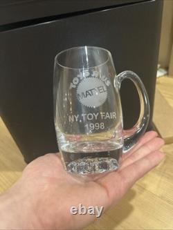 Super Rare! VTG TOYS R US MATTEL NY Toy Fair 1998 handled glass award Giveaway