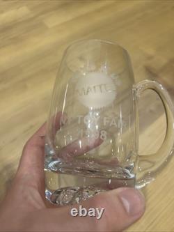 Super Rare! VTG TOYS R US MATTEL NY Toy Fair 1998 handled glass award Giveaway