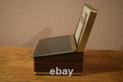 VTG Store Counter Glass Display Corina Larks Cigar Humidor Box Case