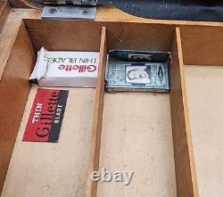 Vintage 1950s GILLETTE Razor & Blade Advertising Store Counter-top Display Case