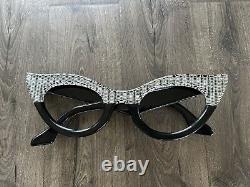 Vintage 1950s Oversized 17 Lucite Cat-Eye Eyeglasses Store Display TRADE SIGN