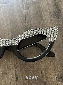 Vintage 1950s Oversized 17 Lucite Cat-Eye Eyeglasses Store Display TRADE SIGN