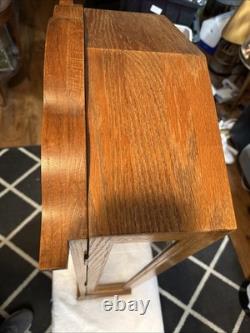 Vintage Collectors Cabinet By Howard Miller Display Case With 4 Glass Shelves