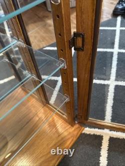 Vintage Collectors Cabinet By Howard Miller Display Case With 4 Glass Shelves