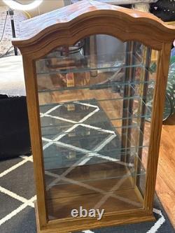Vintage Collectors Cabinet By Howard Miller Display Case With 4 Glass Shelves