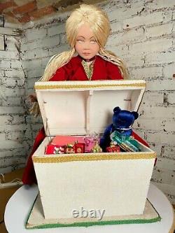 Vintage Mechanical Animatronic Christmas Store Window Display Young Girl toy Che