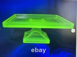 Vintage Vaseline/Uranium Clark's Teaberry Gum Glass Display Tray with Original Gum