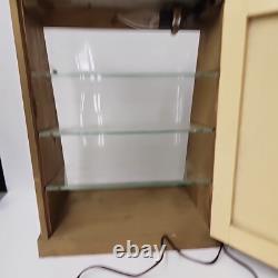 Vtg CAMILLUS KNIFE Retail Store Display Lighted w Orig Glass Shelves 13 x 18.75