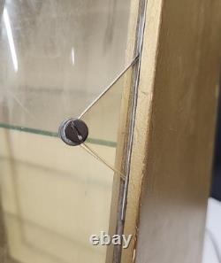 Vtg CAMILLUS KNIFE Retail Store Display Lighted w Orig Glass Shelves 13 x 18.75