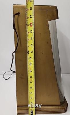 Vtg CAMILLUS KNIFE Retail Store Display Lighted w Orig Glass Shelves 13 x 18.75